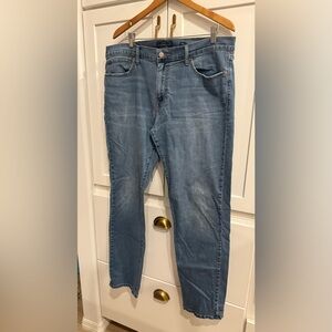 Men’s Lucky Brand 38 waist 34 long Blue Jeans “221 Straight”